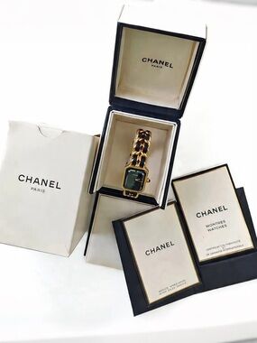 AUTHENTIC VINTAGE CHANEL PREMIERE M WATCH - WITH BOX